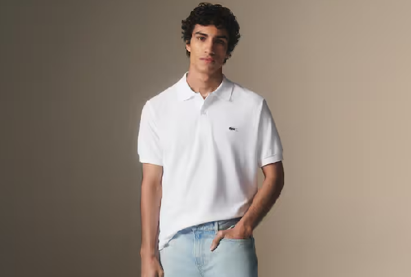 Polo Lacoste.